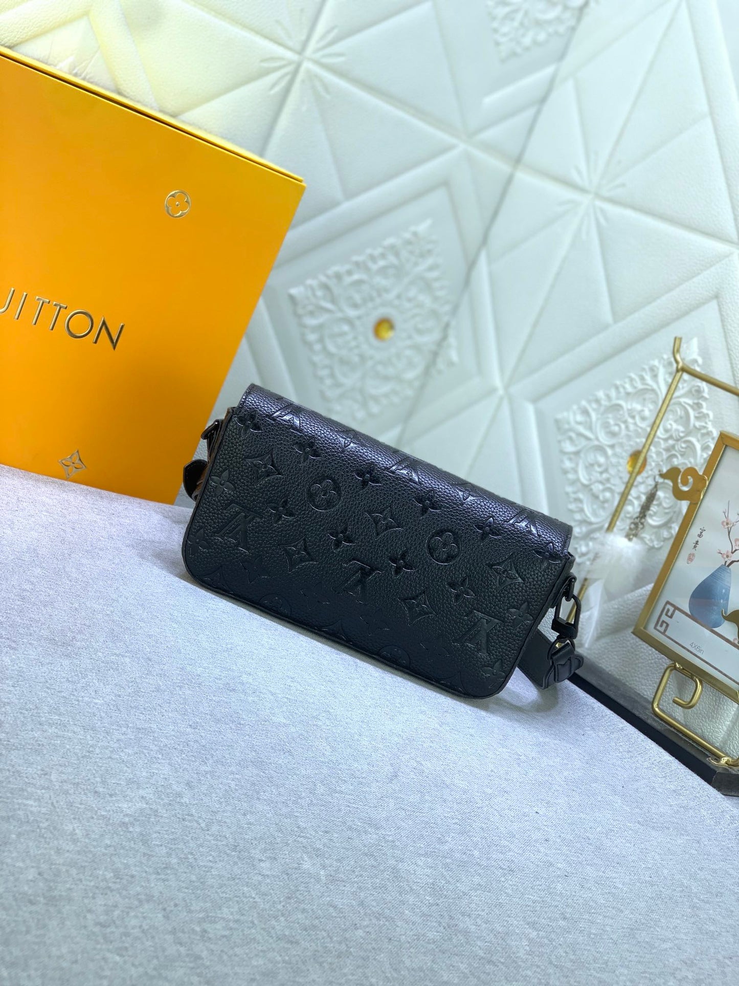 Elite Carryalls