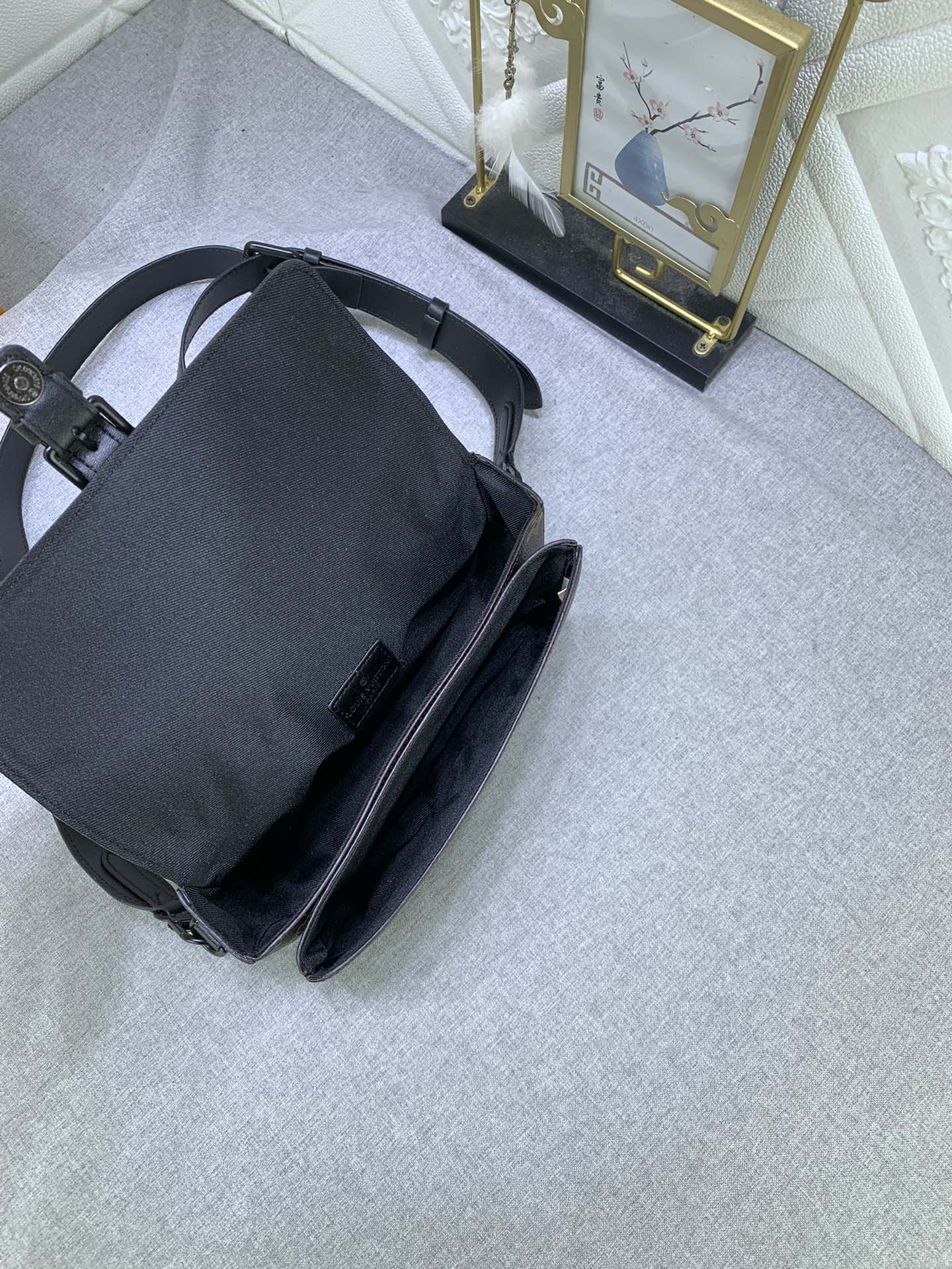 Elite Carryalls