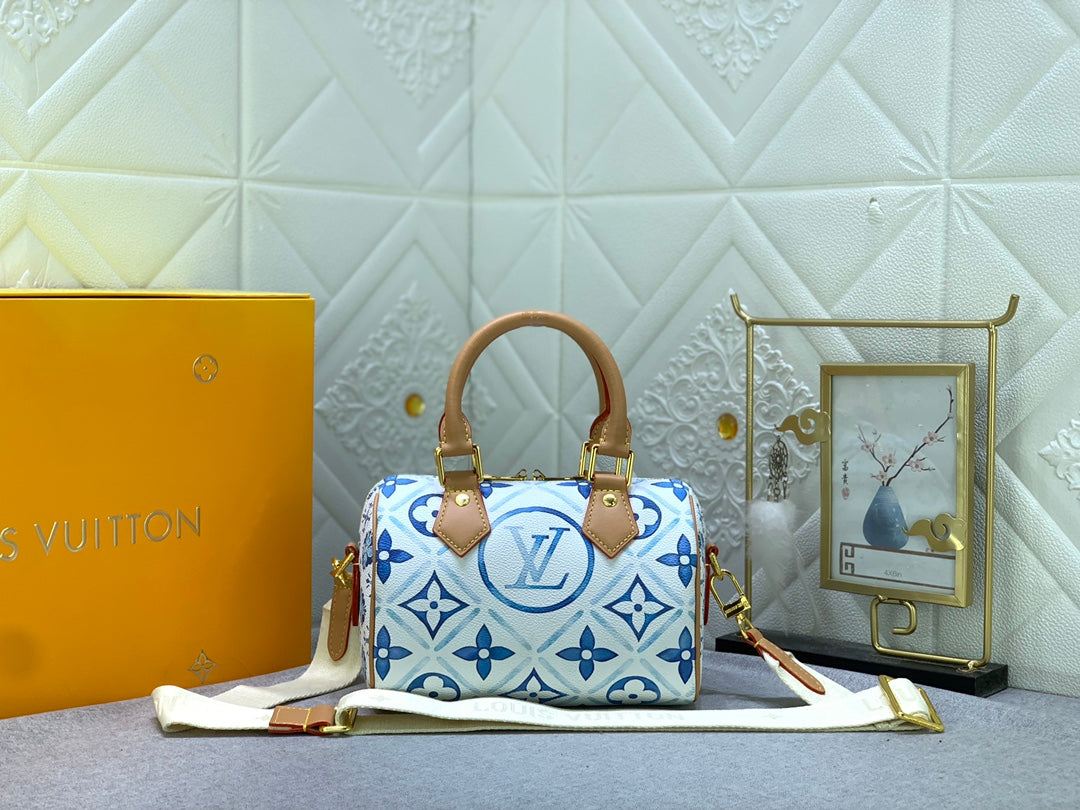 Elite Carryalls