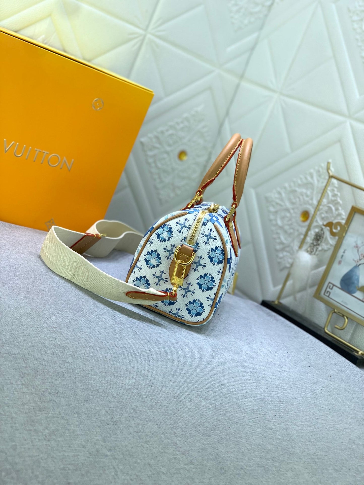 Elite Carryalls