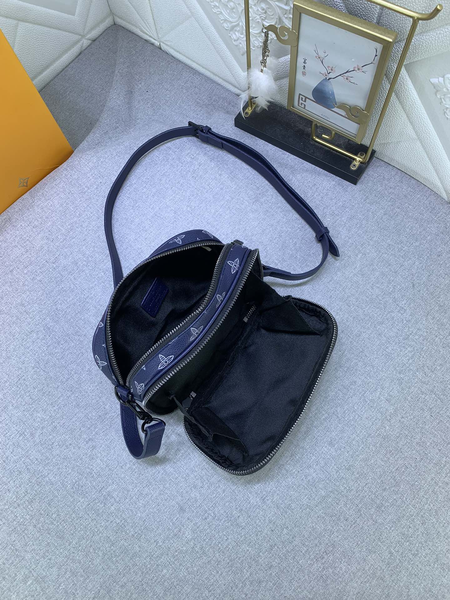 Elite Carryalls