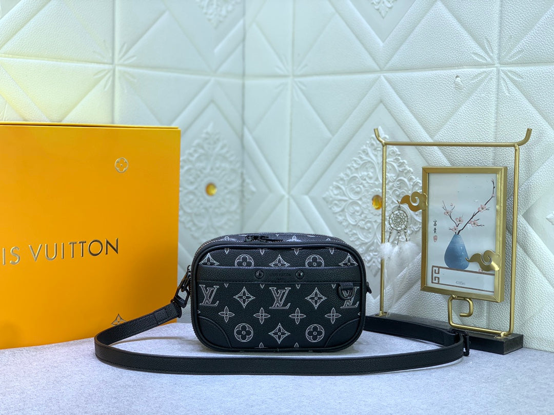 Elite Carryalls