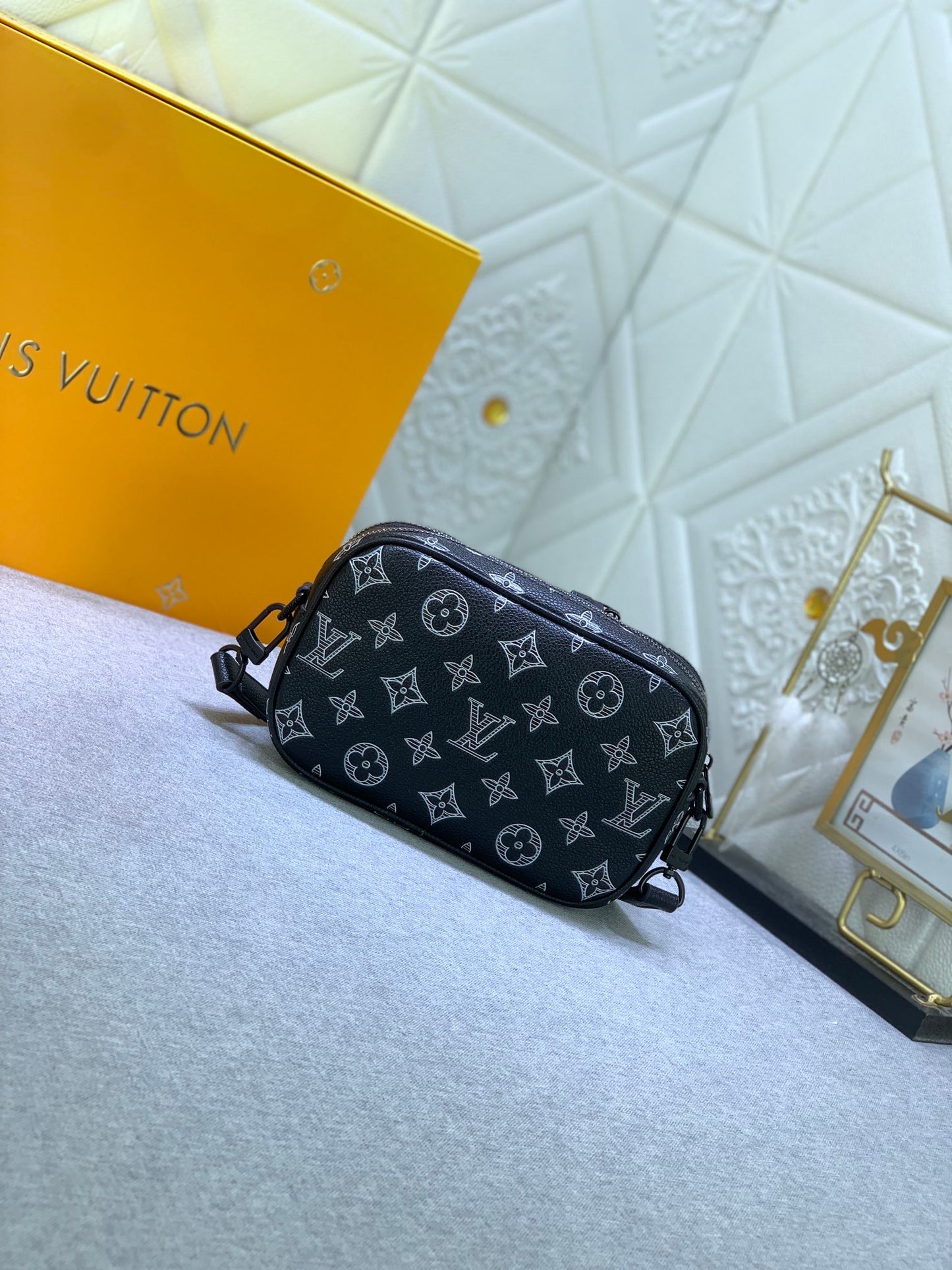 Elite Carryalls