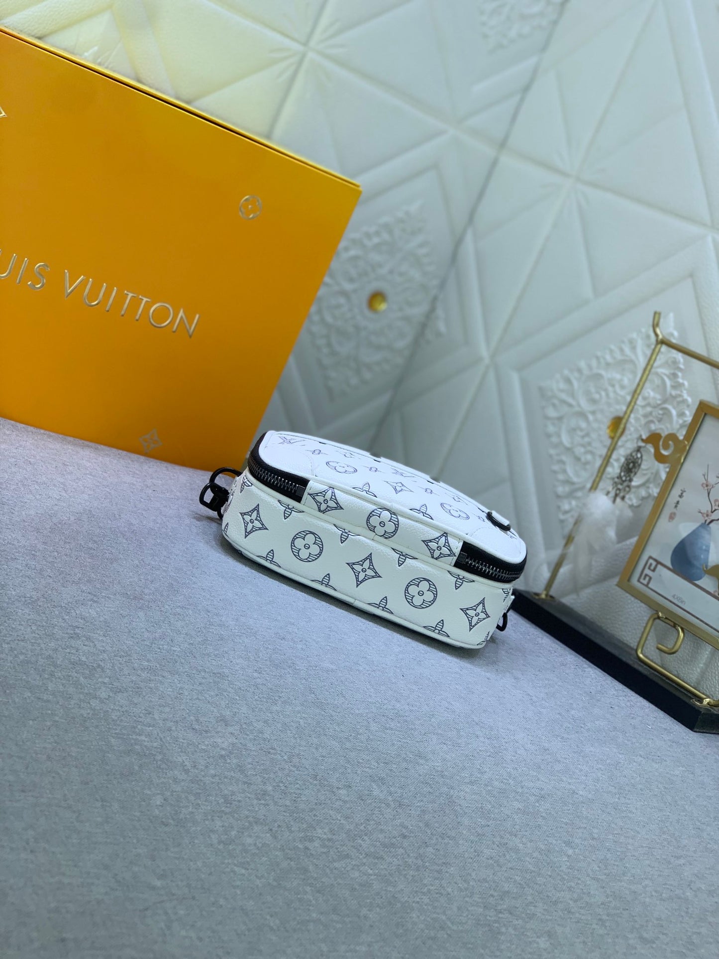 Elite Carryalls