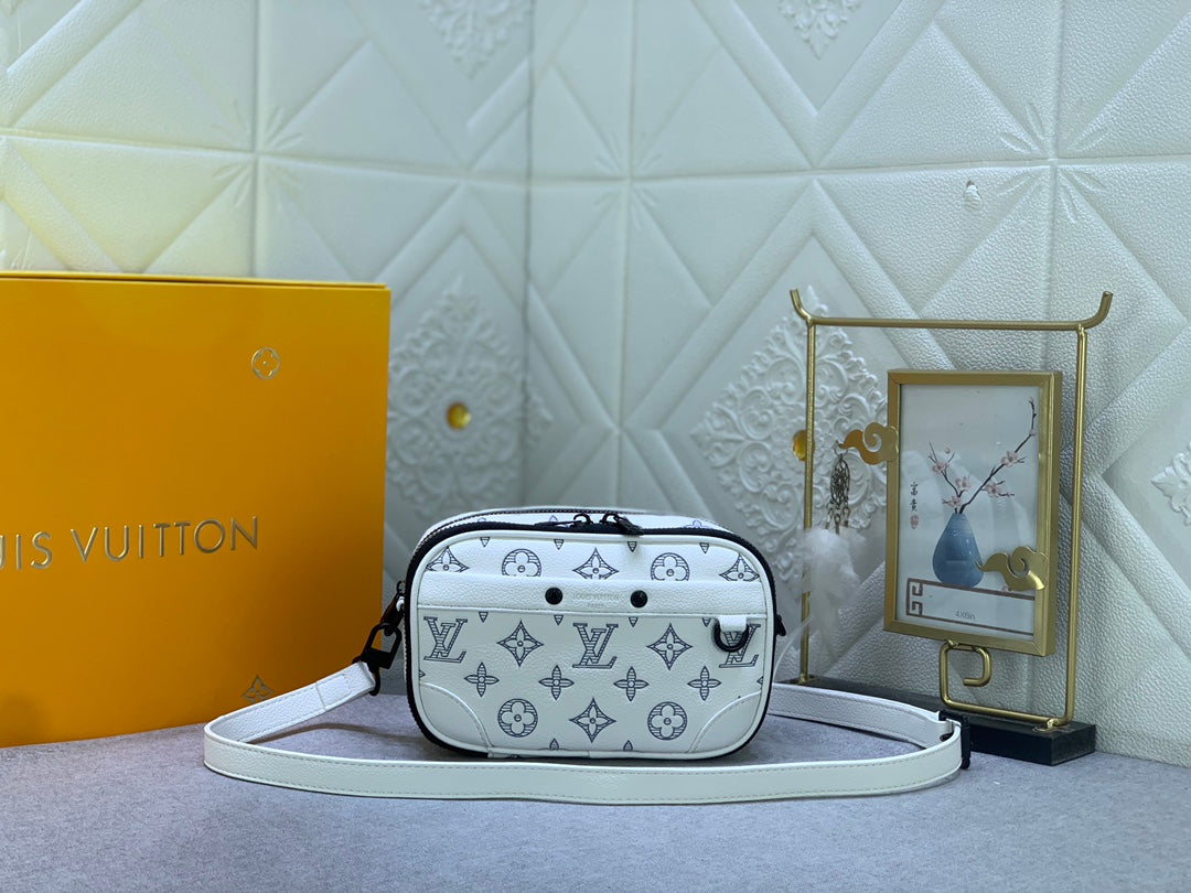 Elite Carryalls