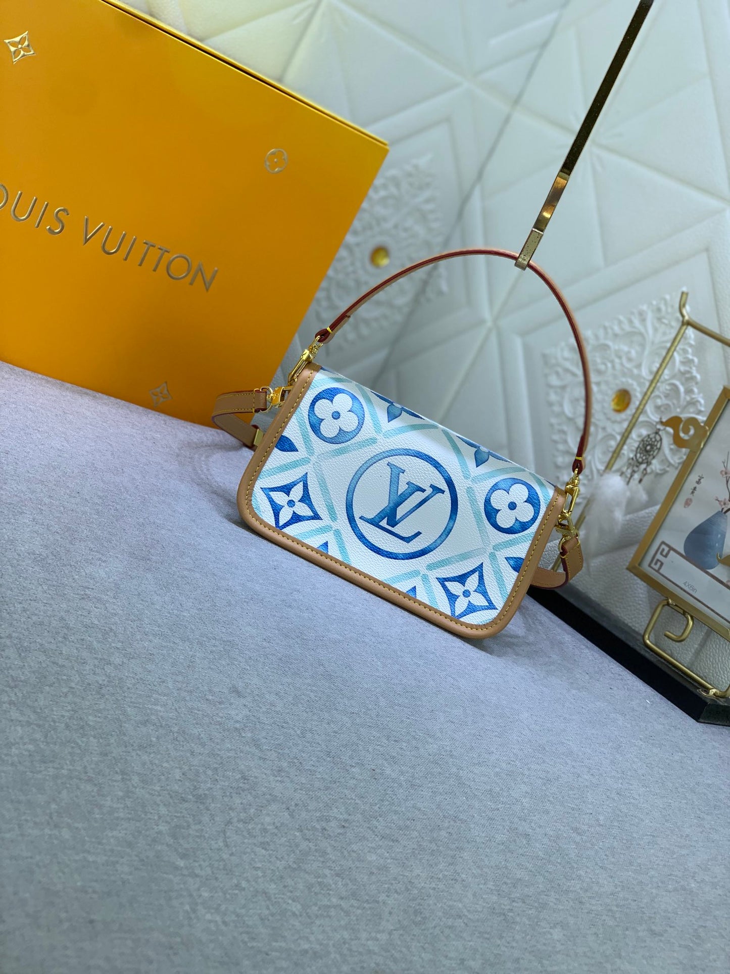 Elite Carryalls