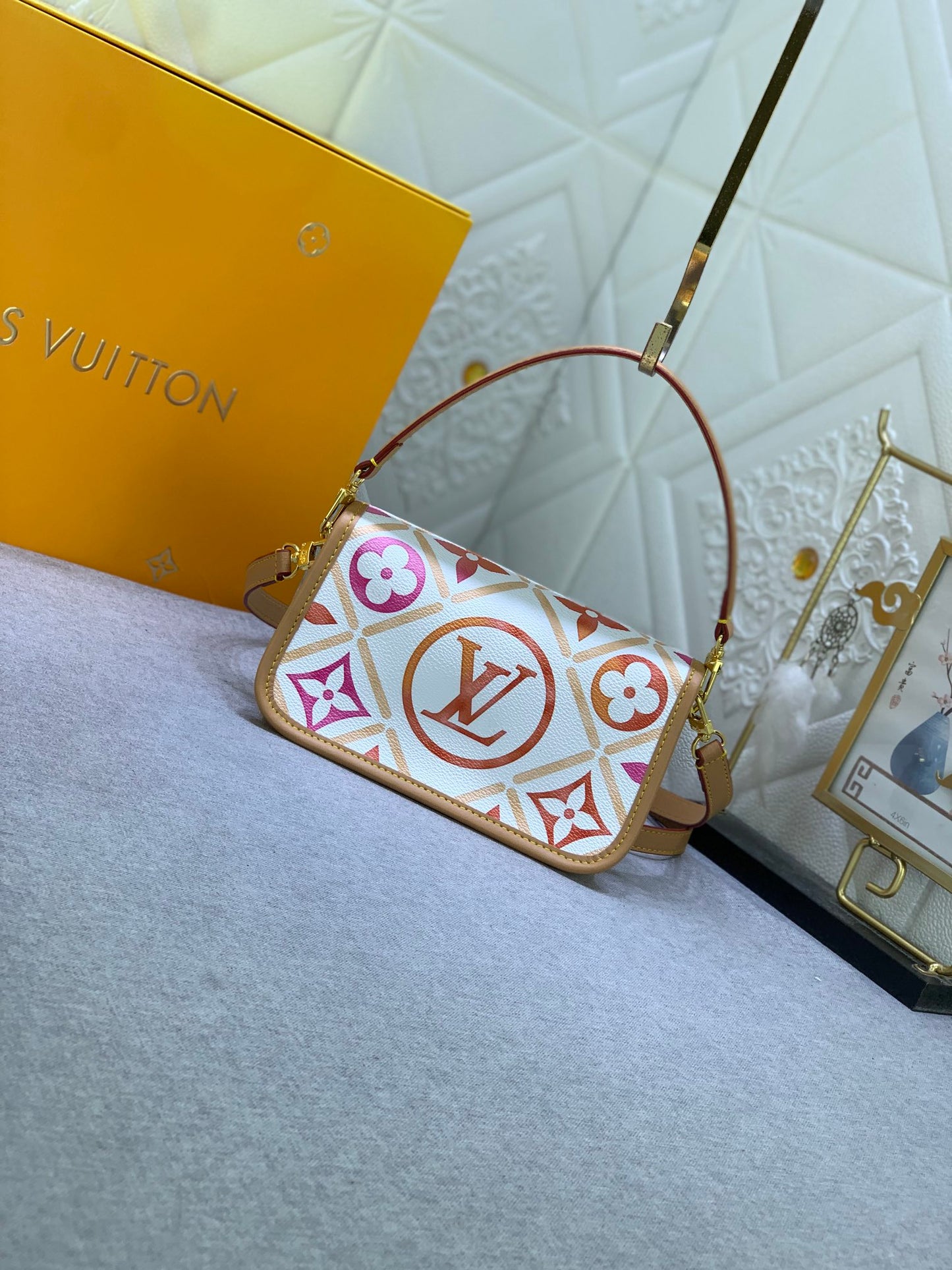 Elite Carryalls