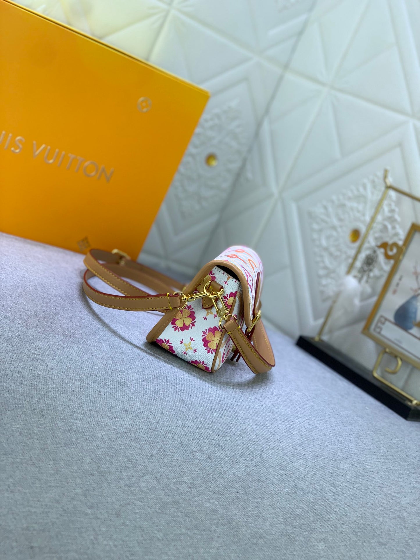 Elite Carryalls