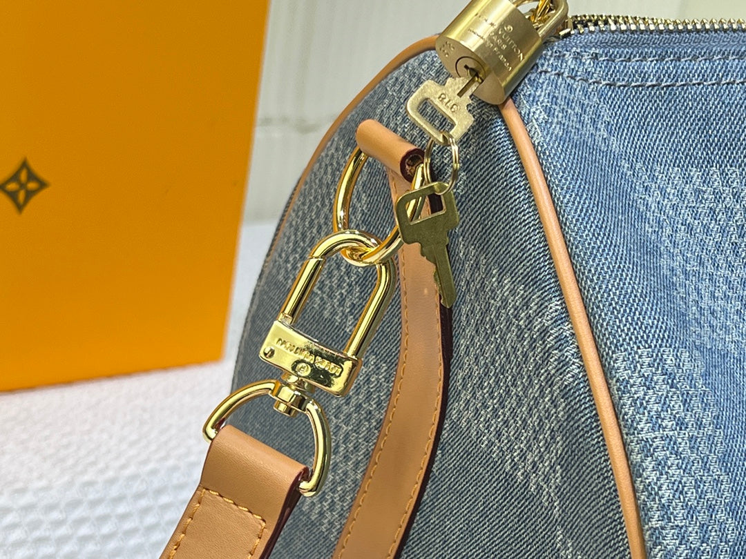 Elite Carryalls