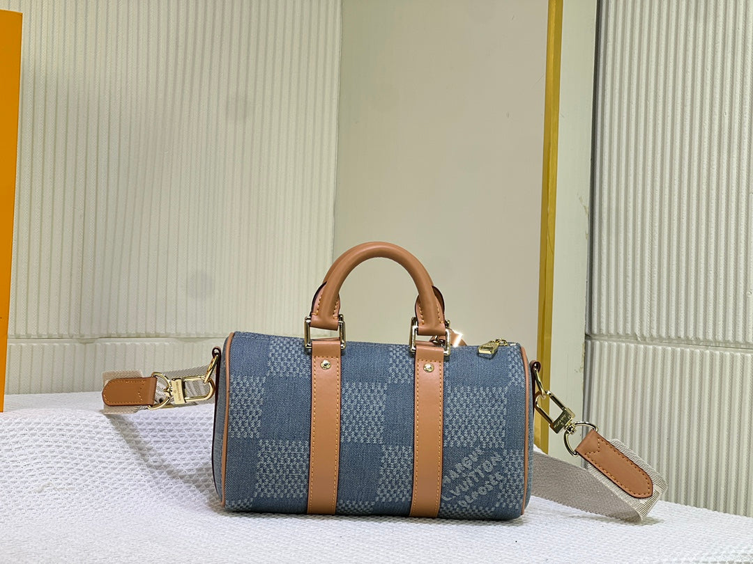 Elite Carryalls
