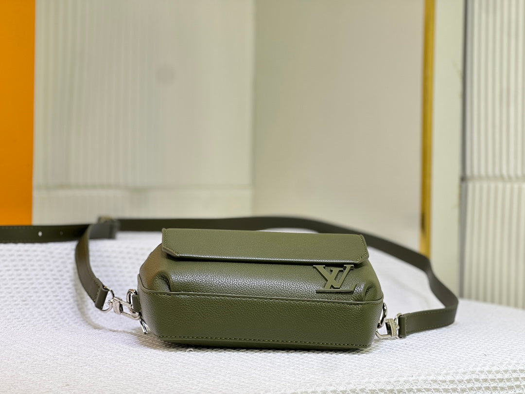 Elite Carryalls