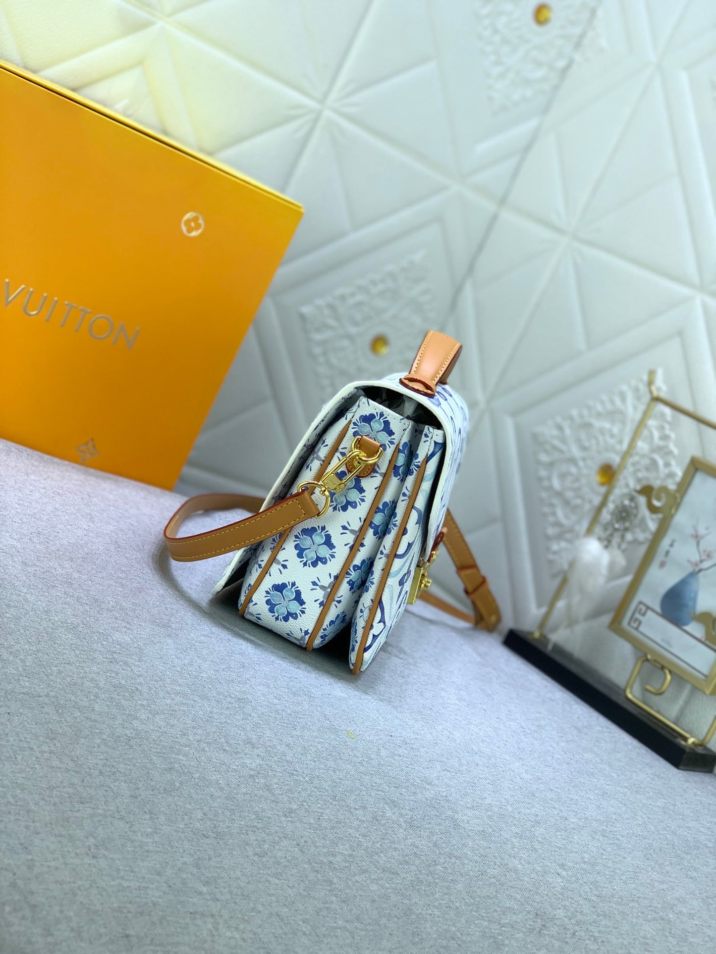 Elite Carryalls