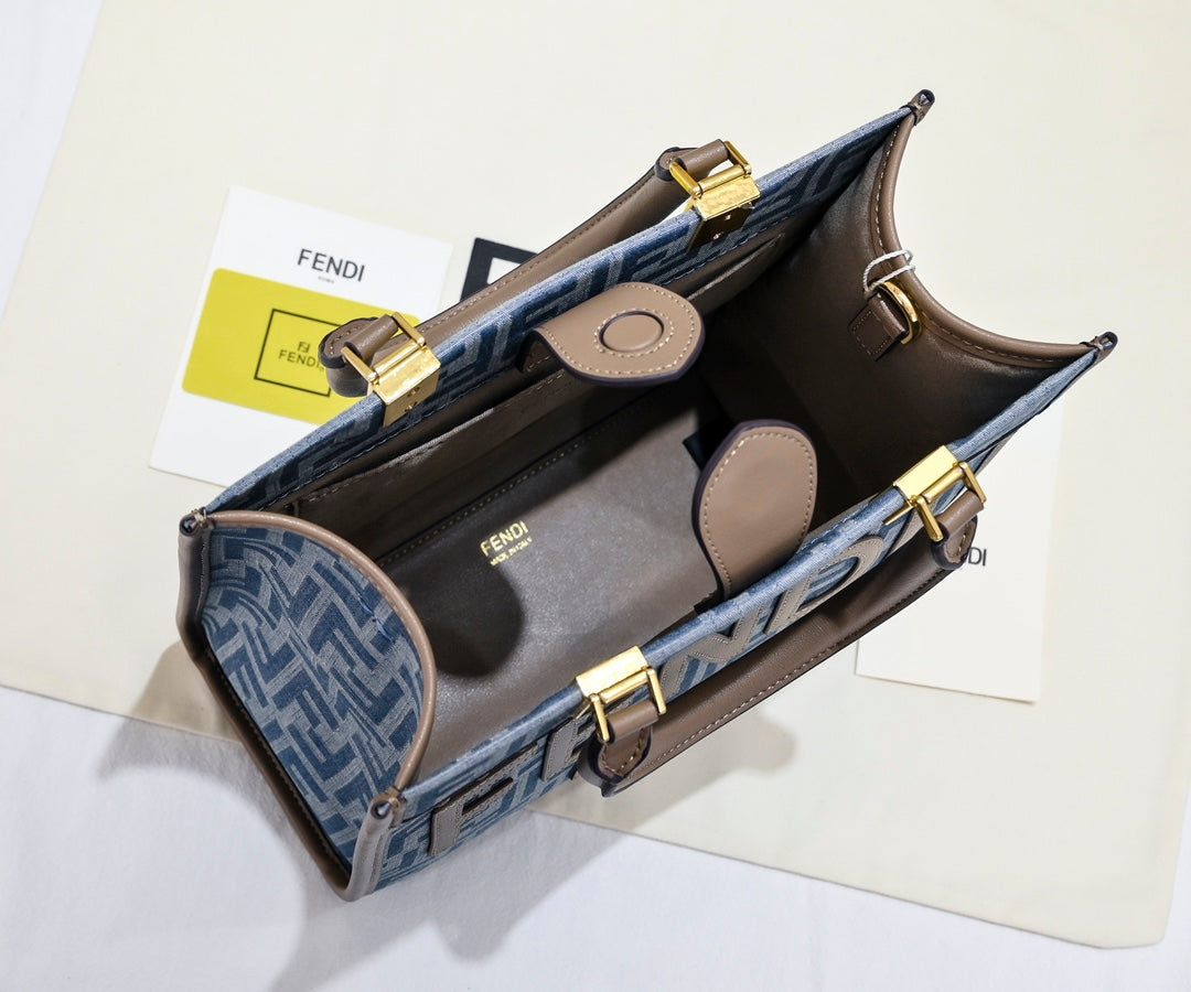 Elite Carryalls