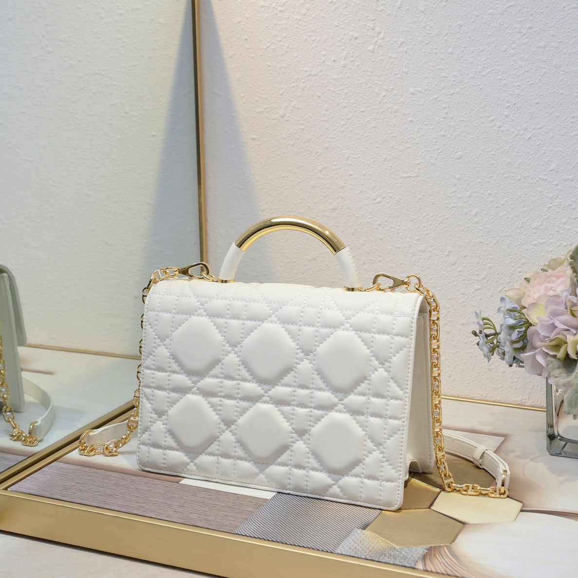 Elite Carryalls