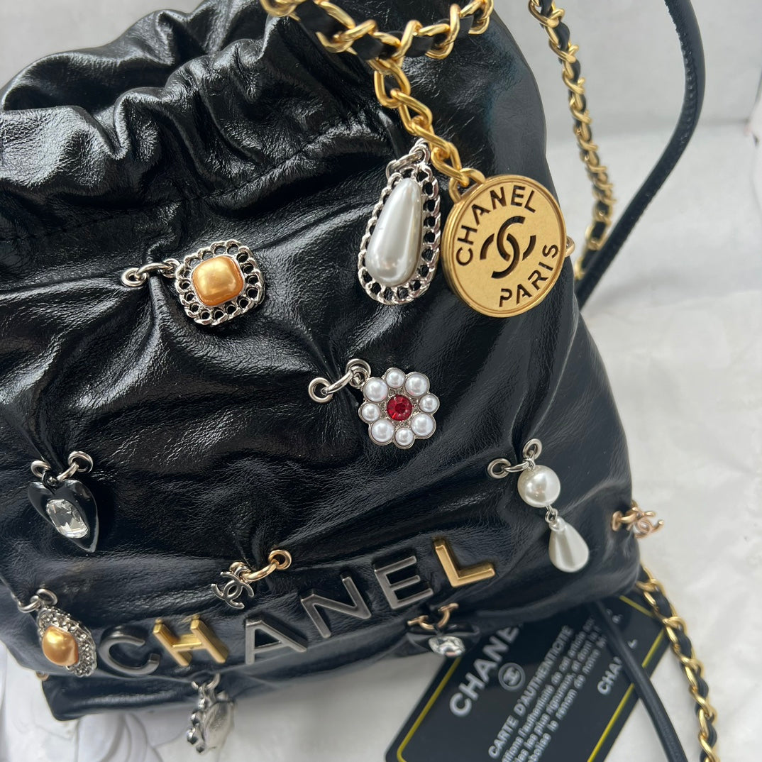 Elite Carryalls