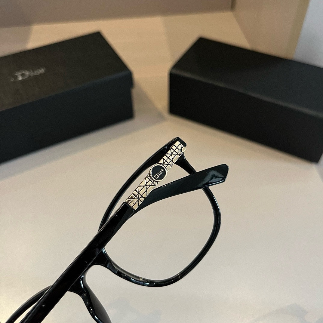 SUNGLASSES NEW ARRIVALS