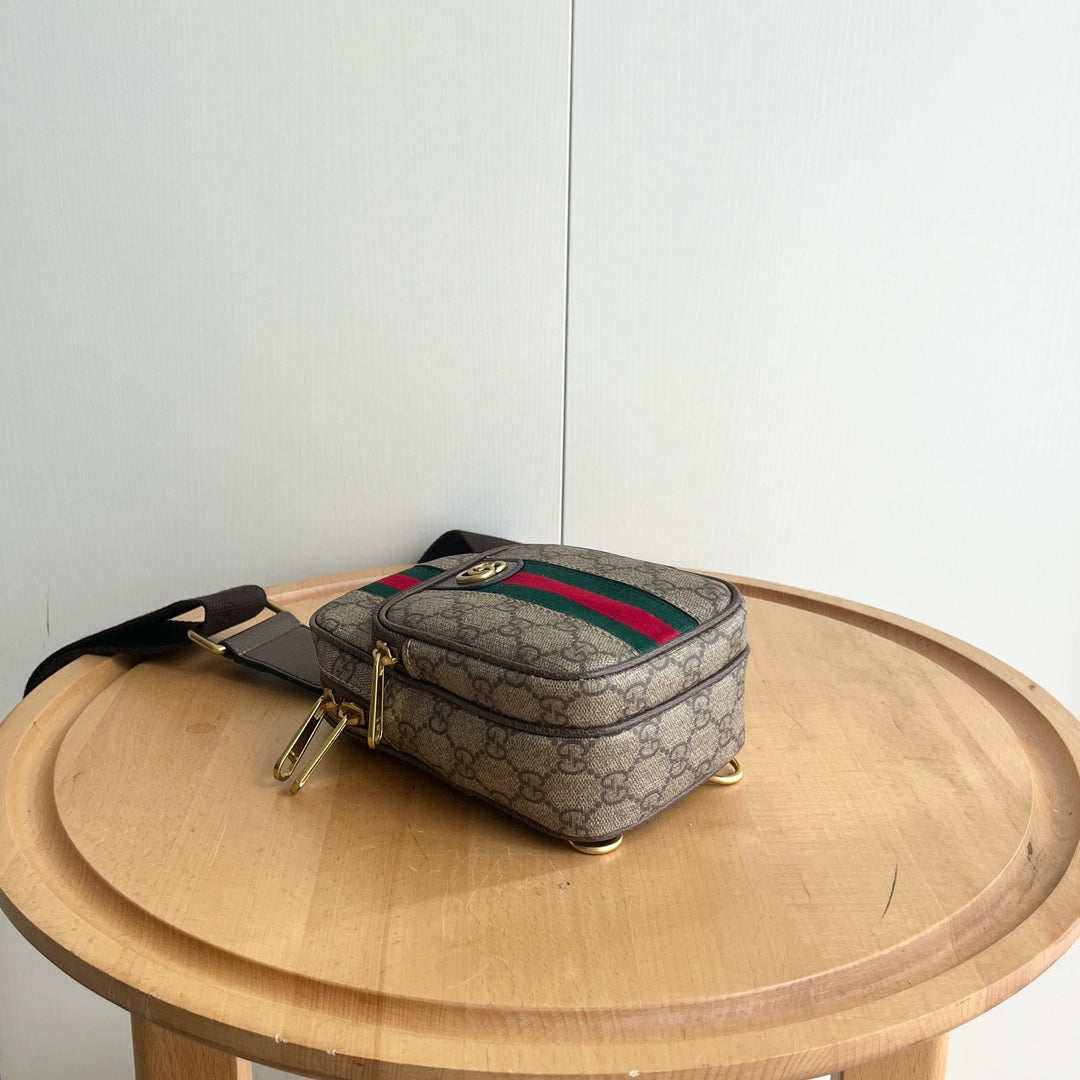 Elite Carryalls