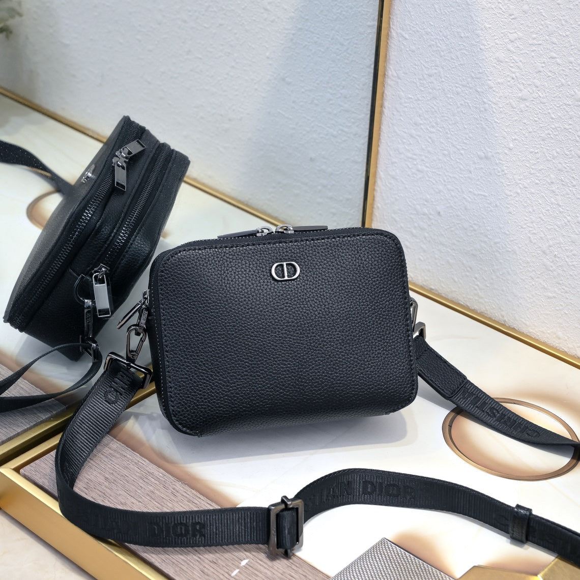 Elite Carryalls