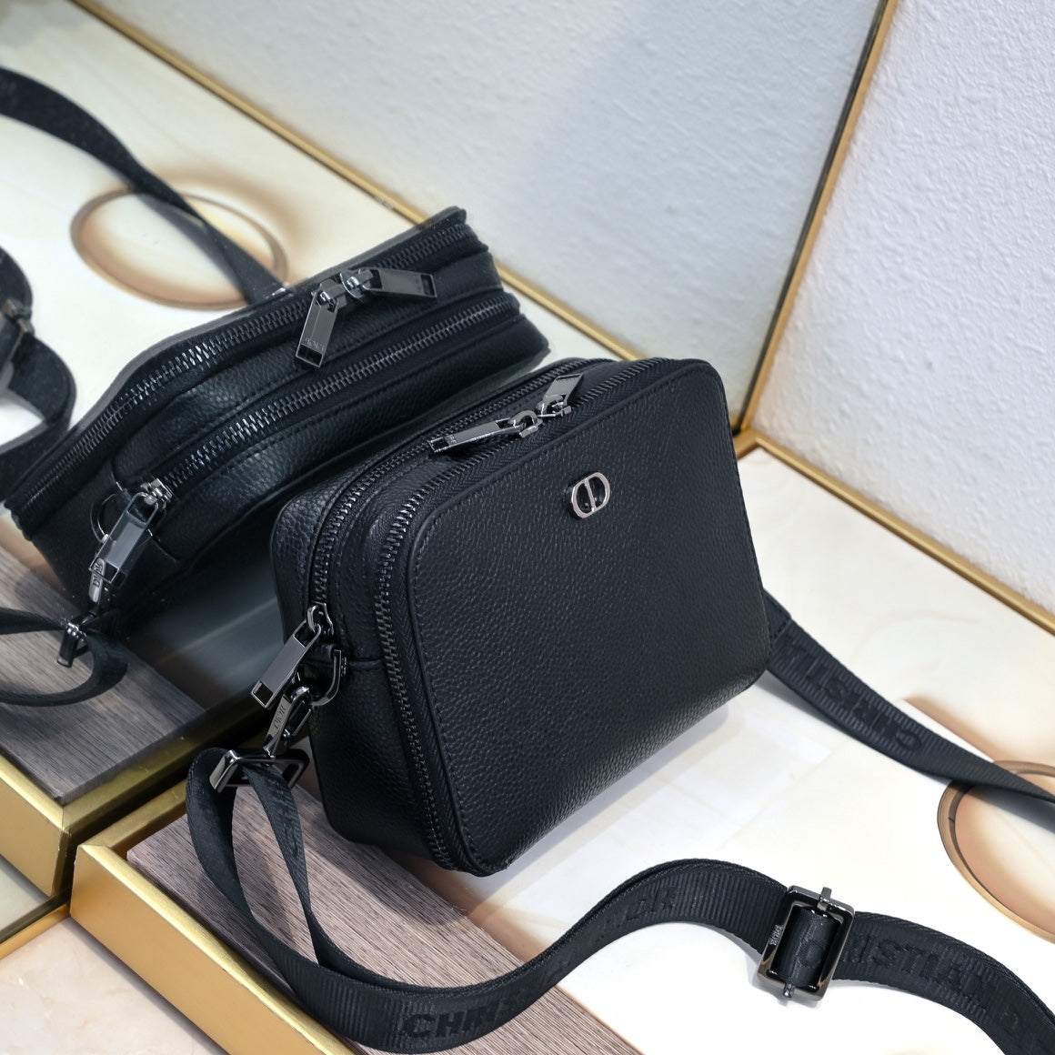 Elite Carryalls