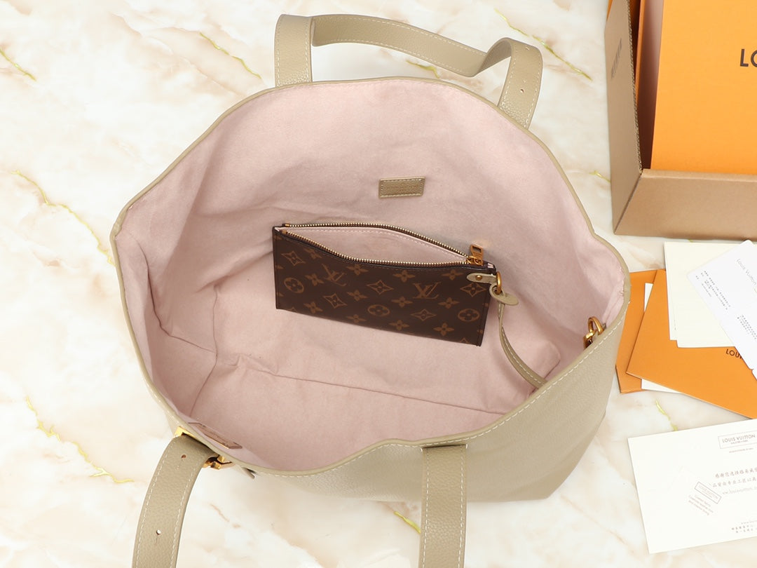 Elite Carryalls