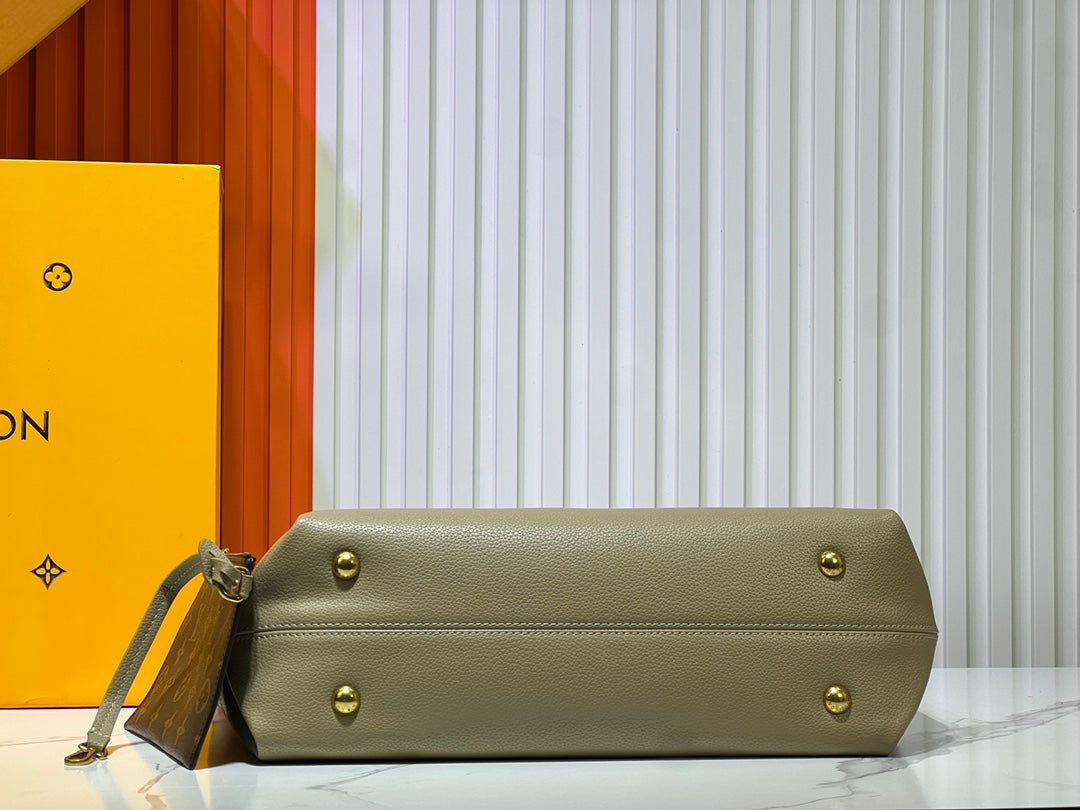Elite Carryalls