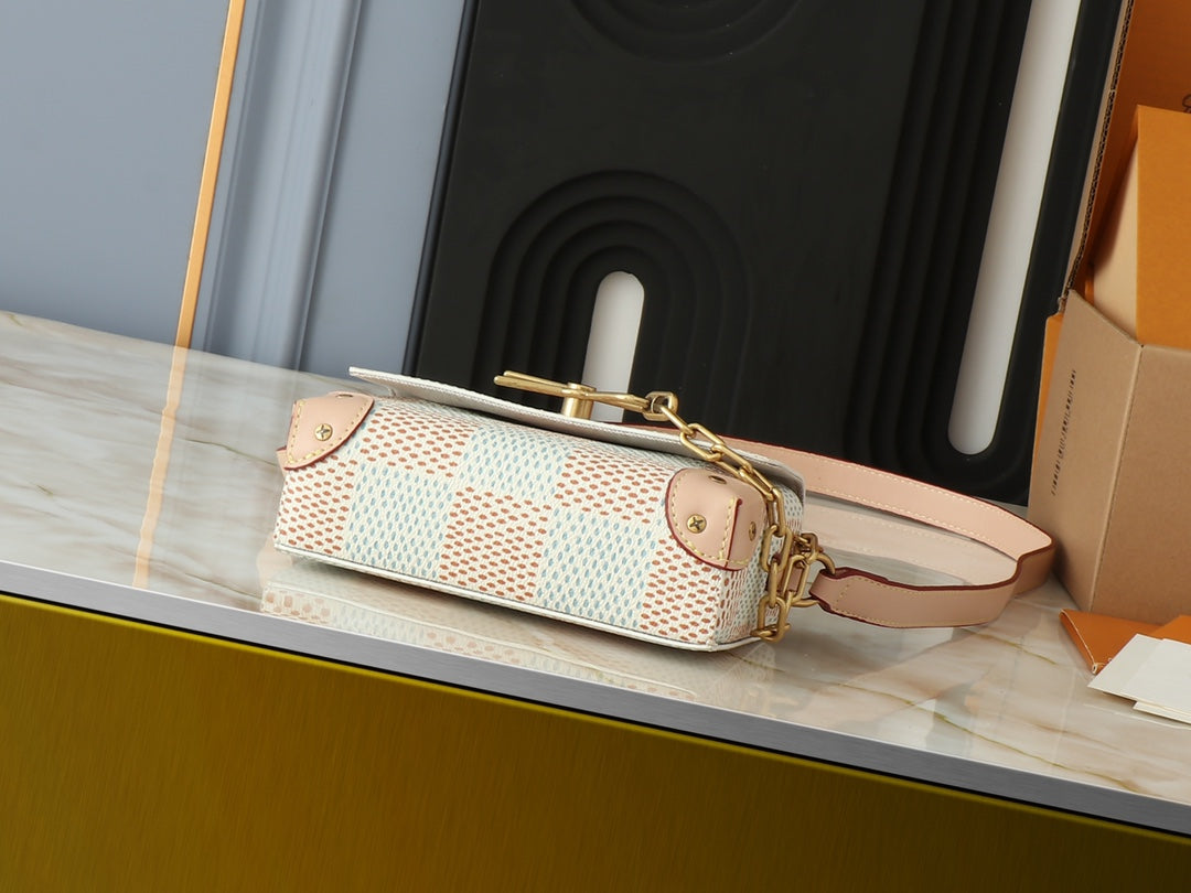 Elite Carryalls