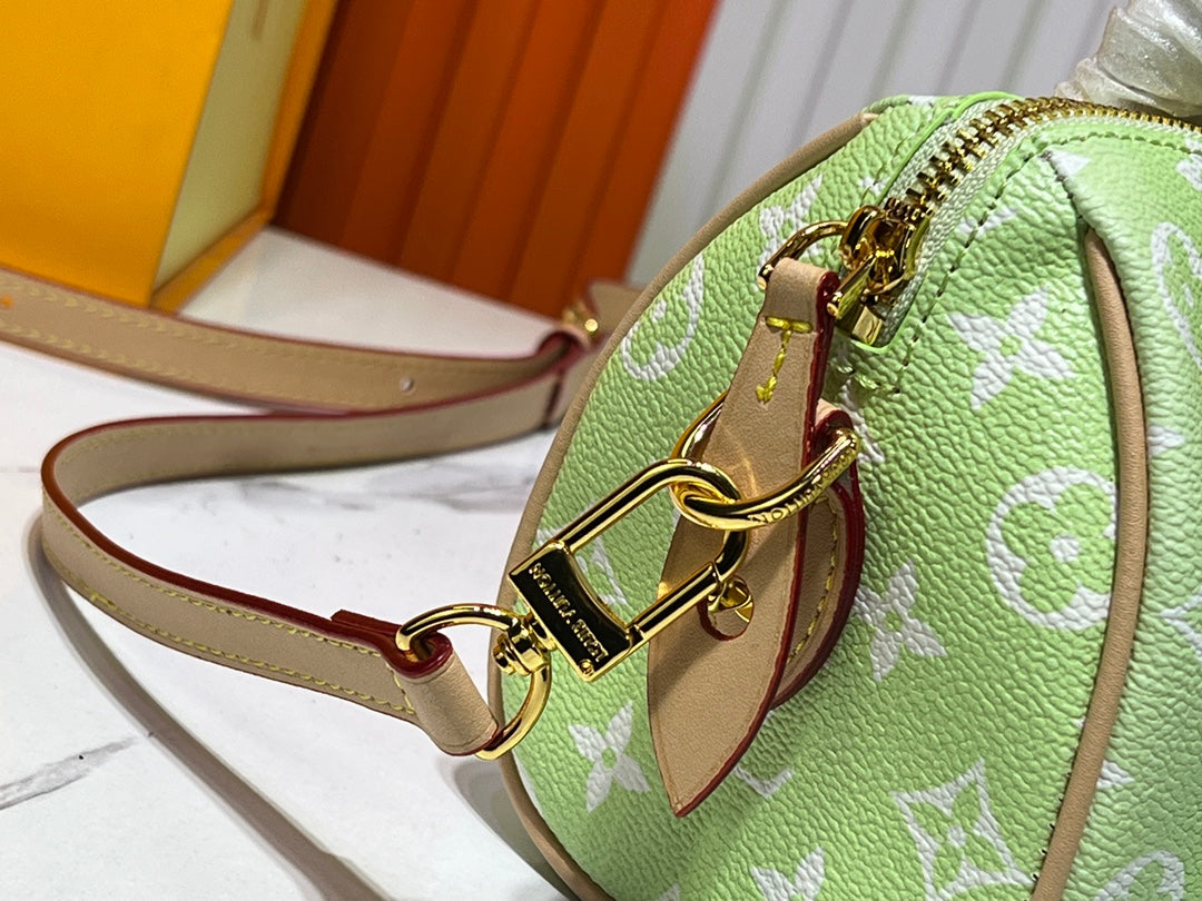 Elite Carryalls
