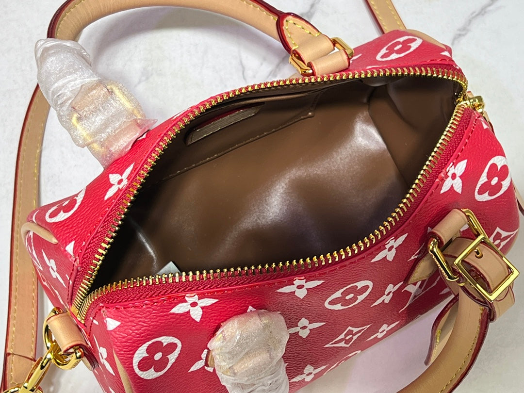 Elite Carryalls