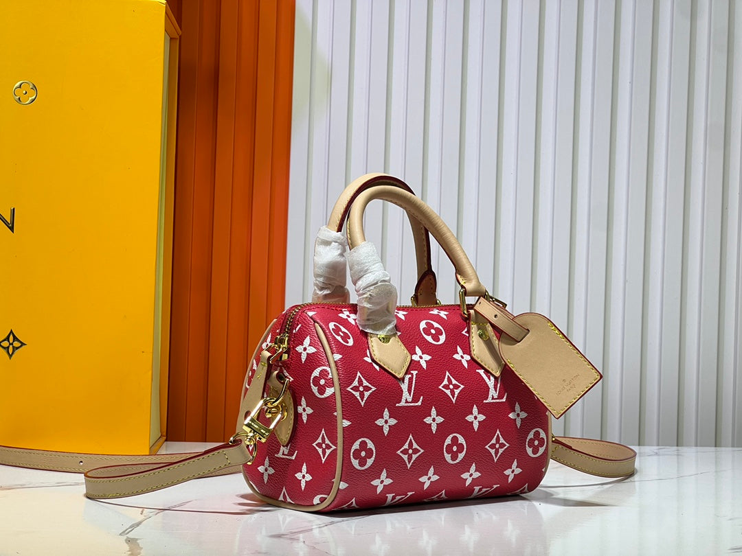 Elite Carryalls