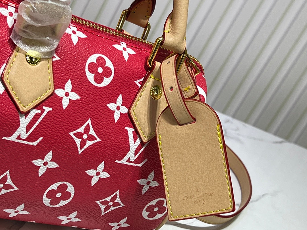 Elite Carryalls