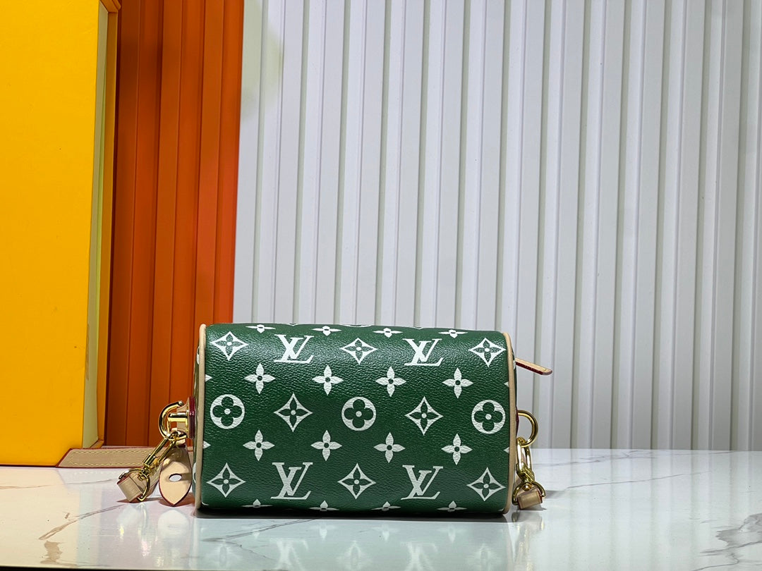 Elite Carryalls