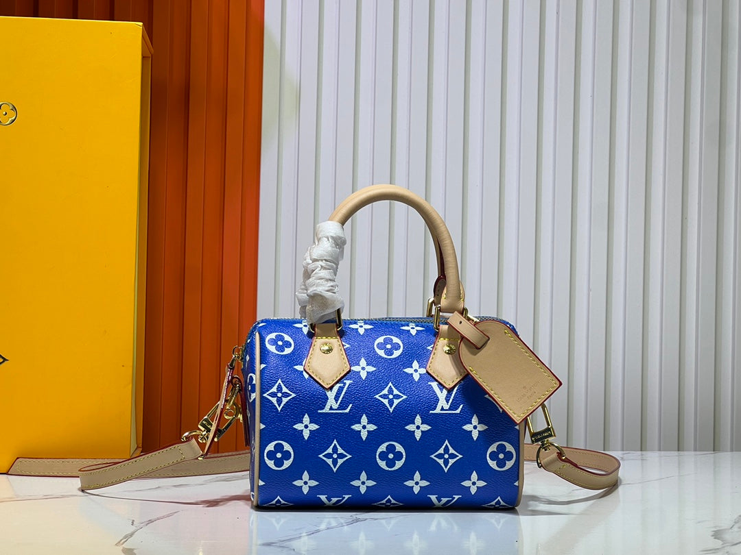 Elite Carryalls