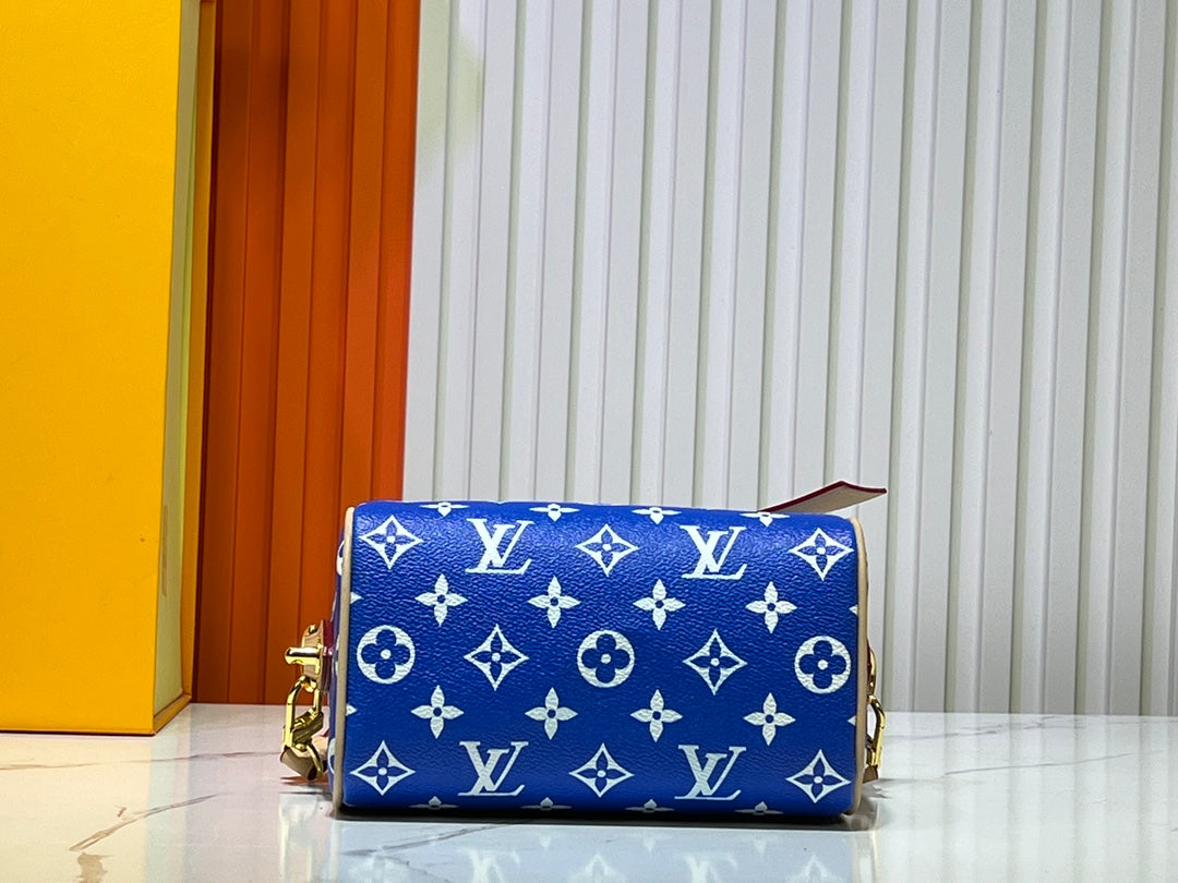 Elite Carryalls