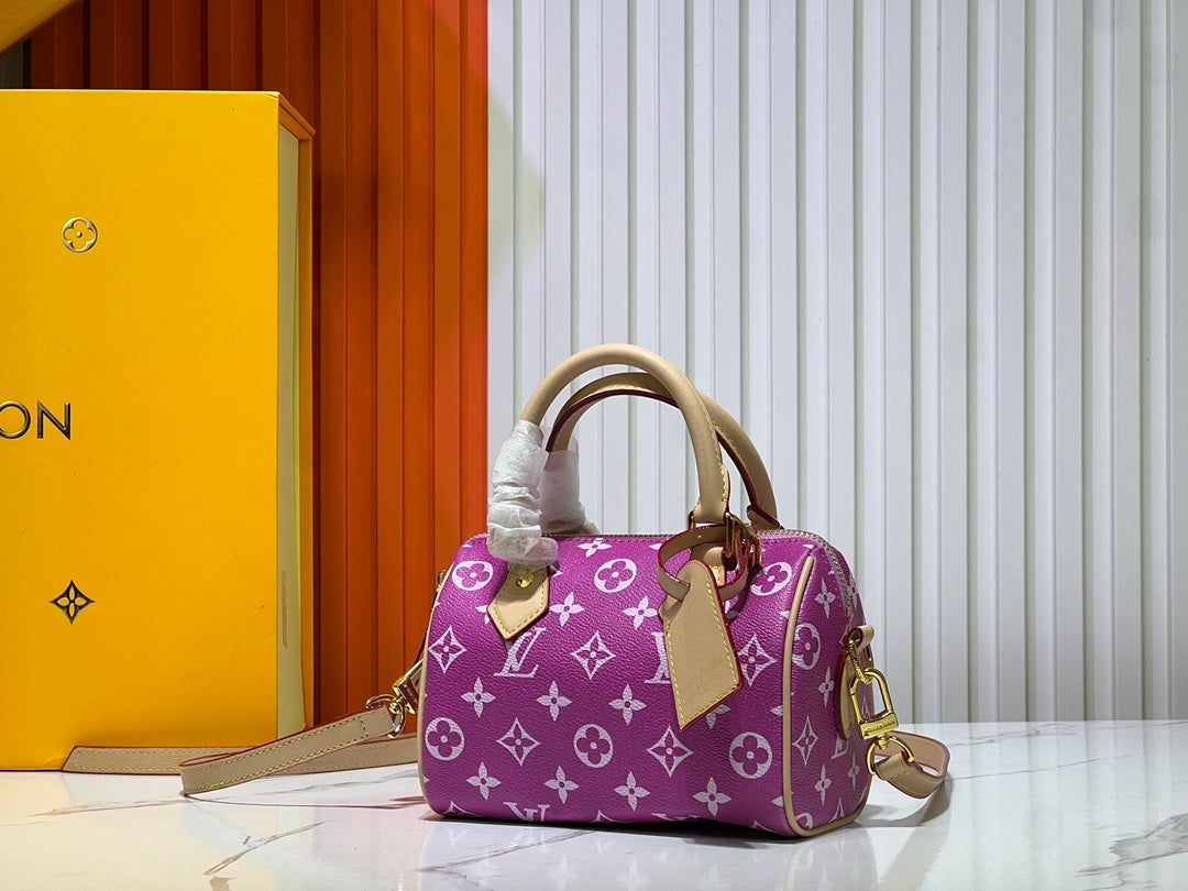Elite Carryalls