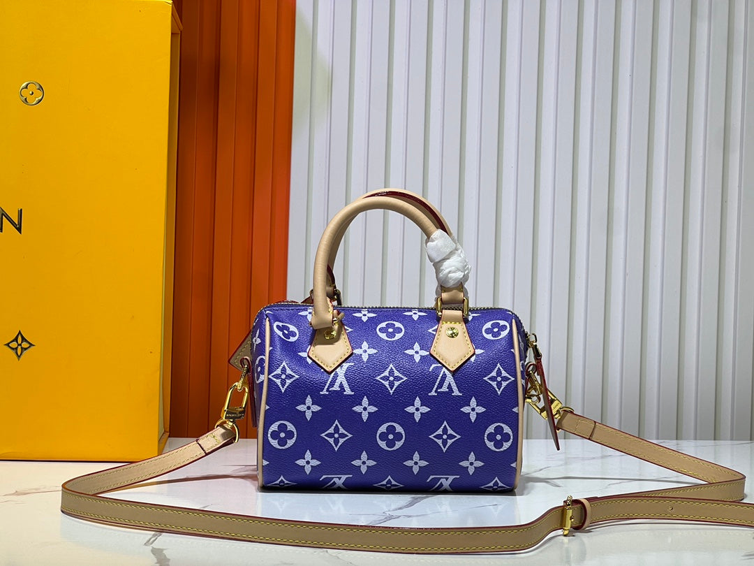 Elite Carryalls