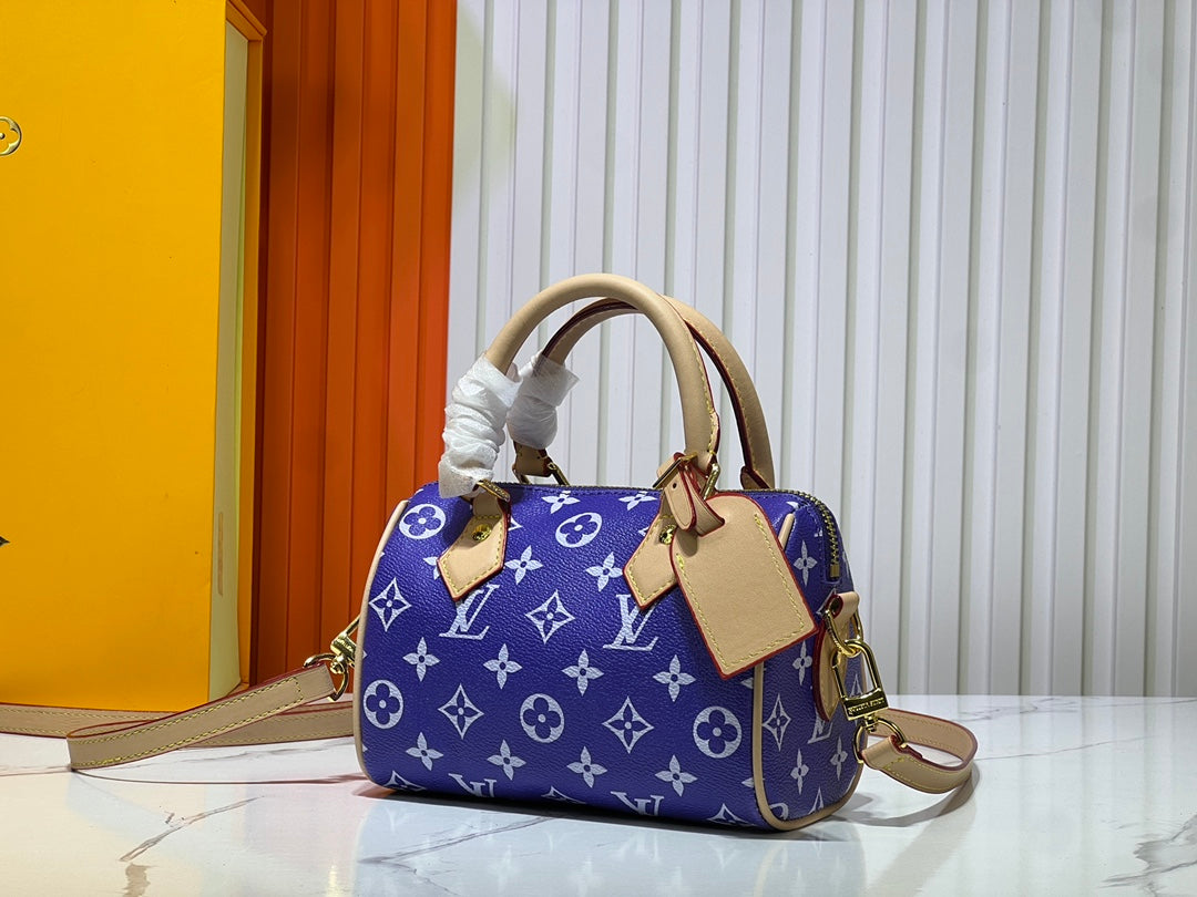 Elite Carryalls