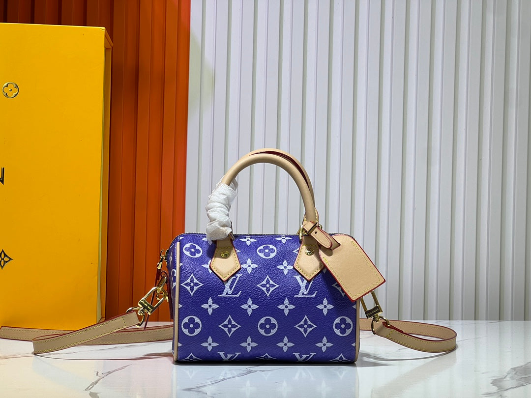 Elite Carryalls