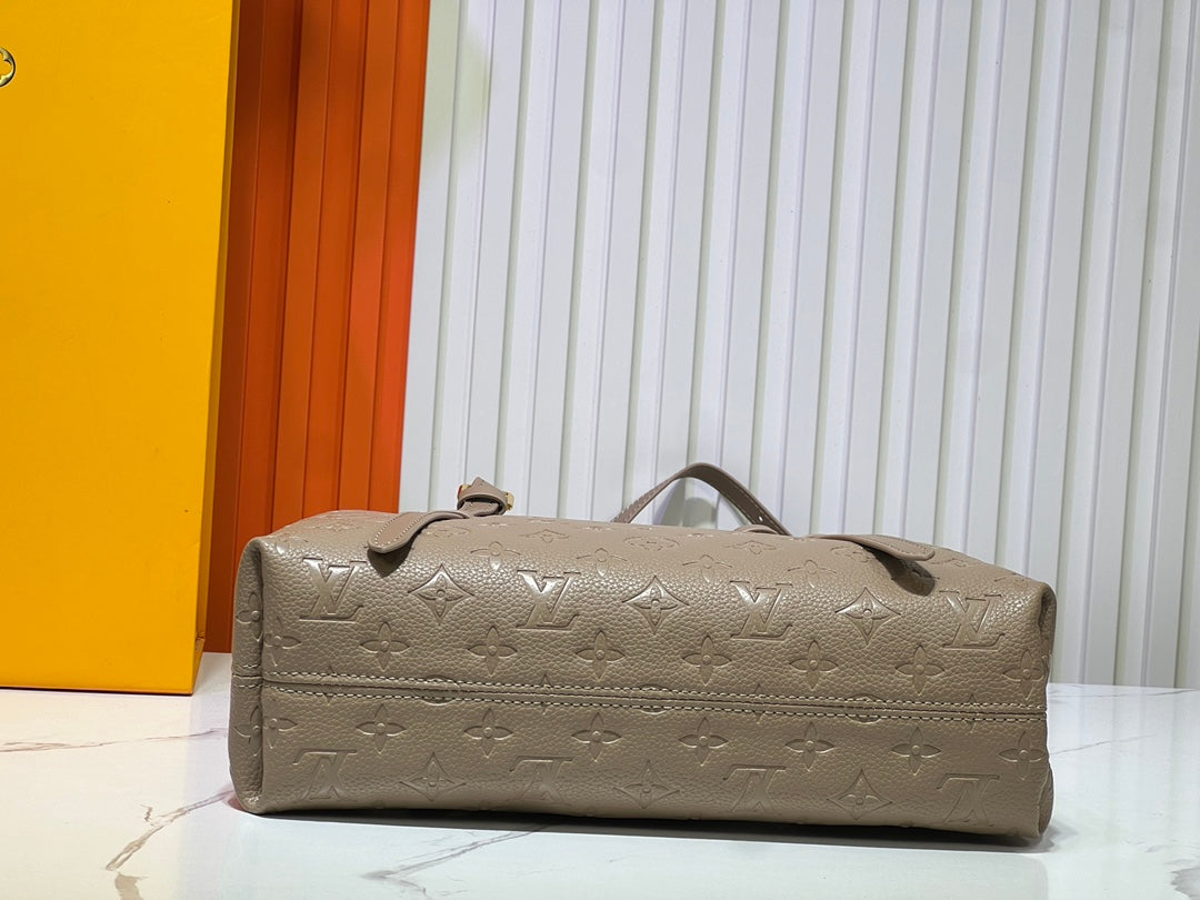 Elite Carryalls
