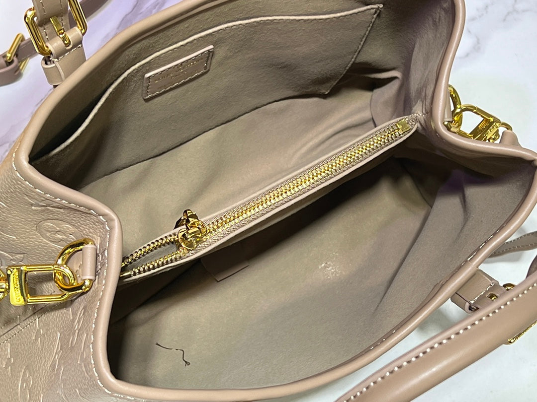 Elite Carryalls