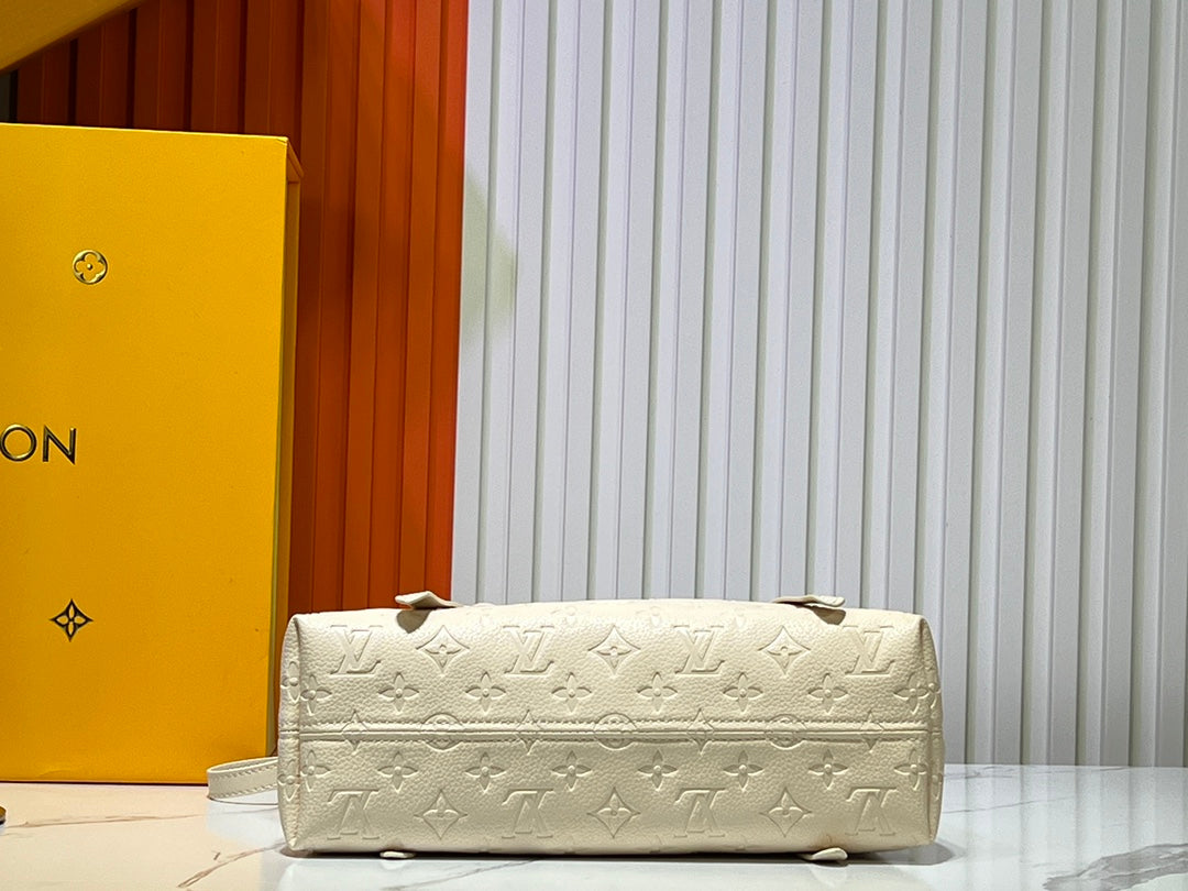 Elite Carryalls