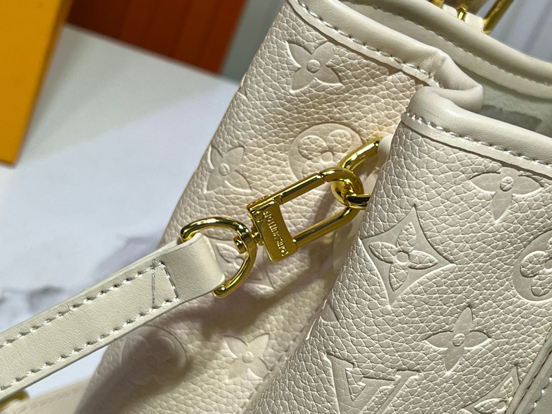Elite Carryalls