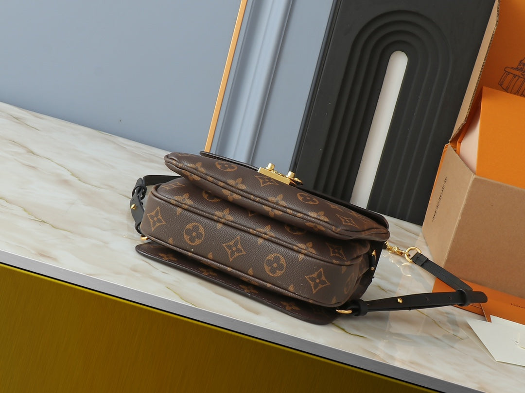 Elite Carryalls