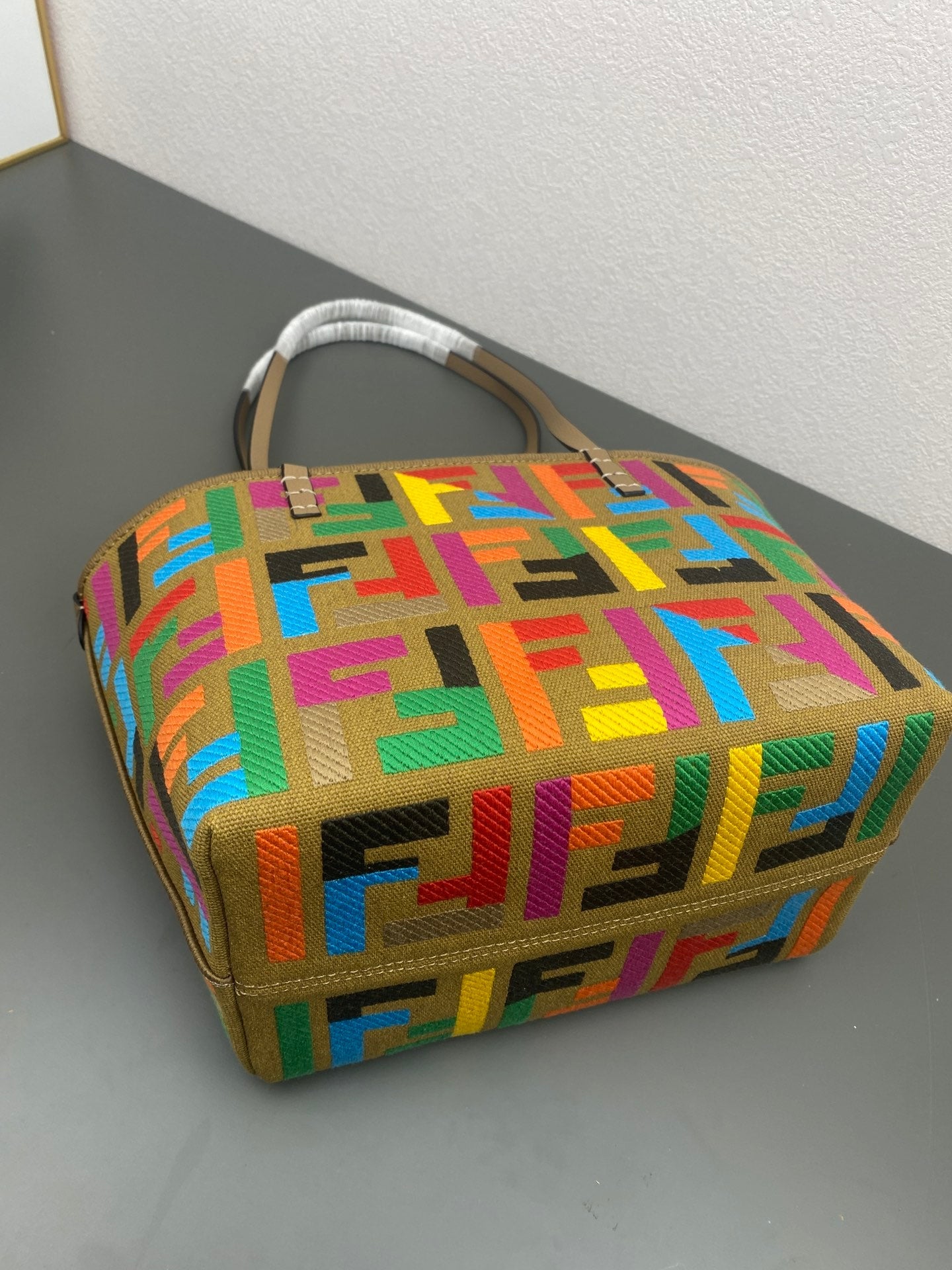 Elite Carryalls