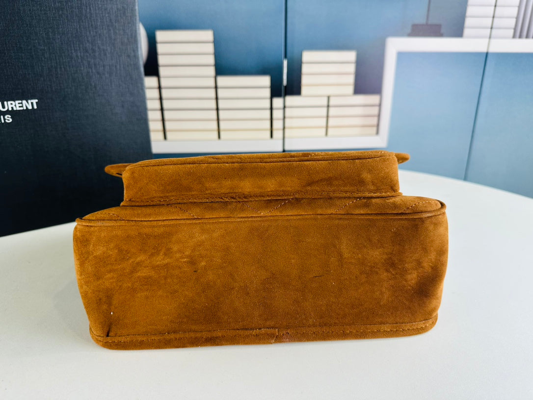 Elite Carryalls