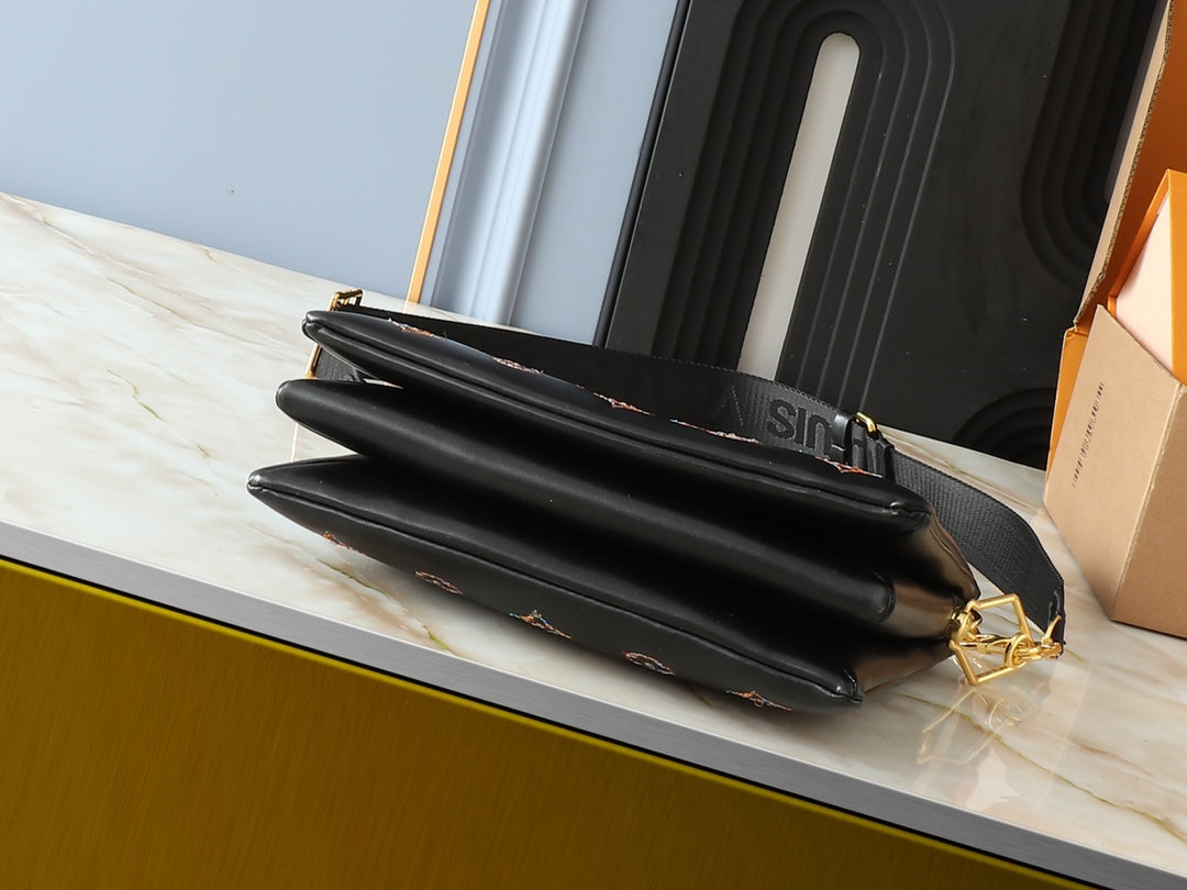 Elite Carryalls