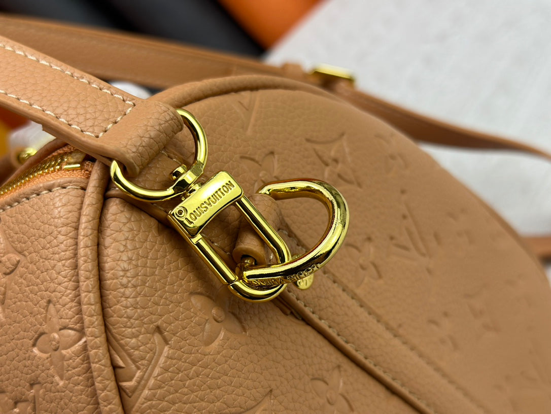 Elite Carryalls