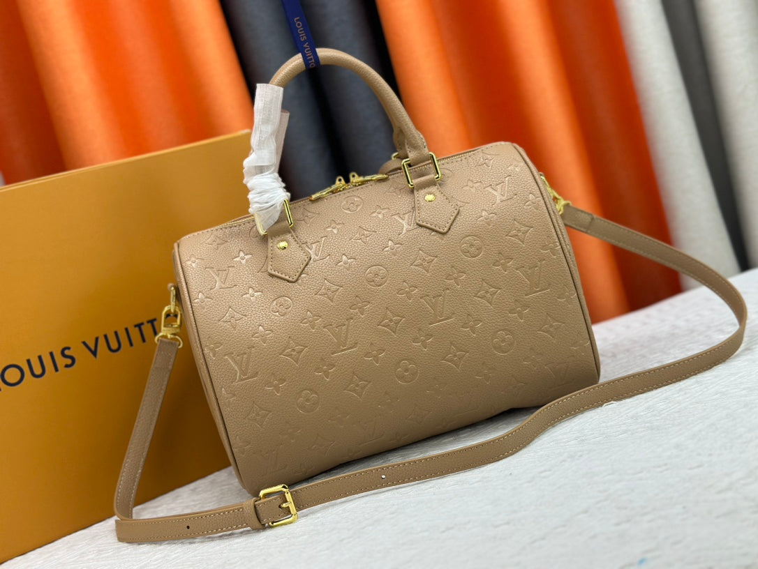Elite Carryalls