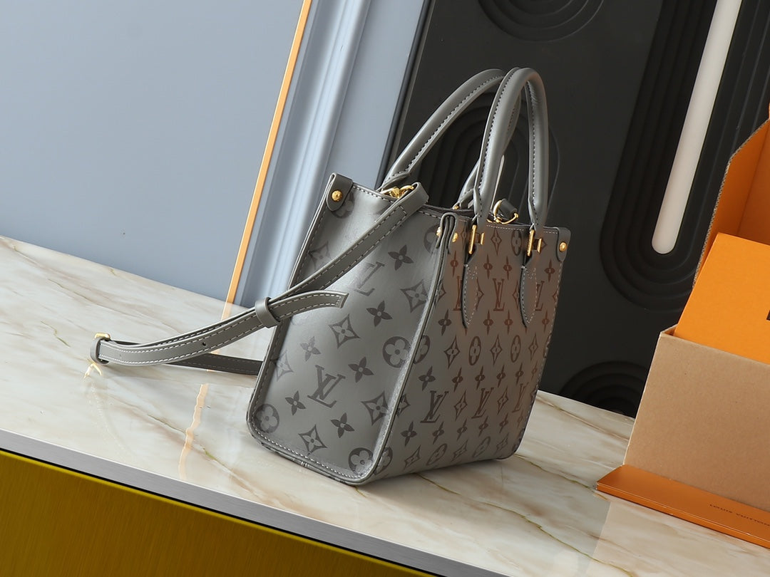 Elite Carryalls