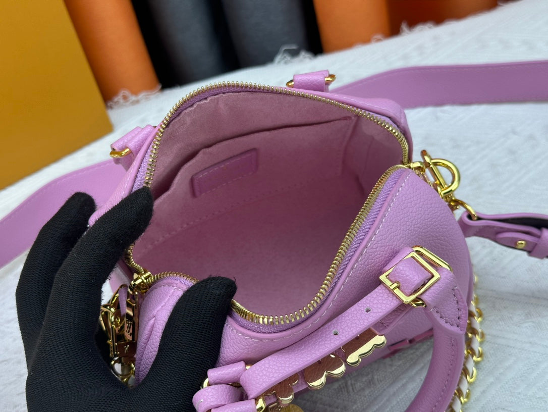 Elite Carryalls