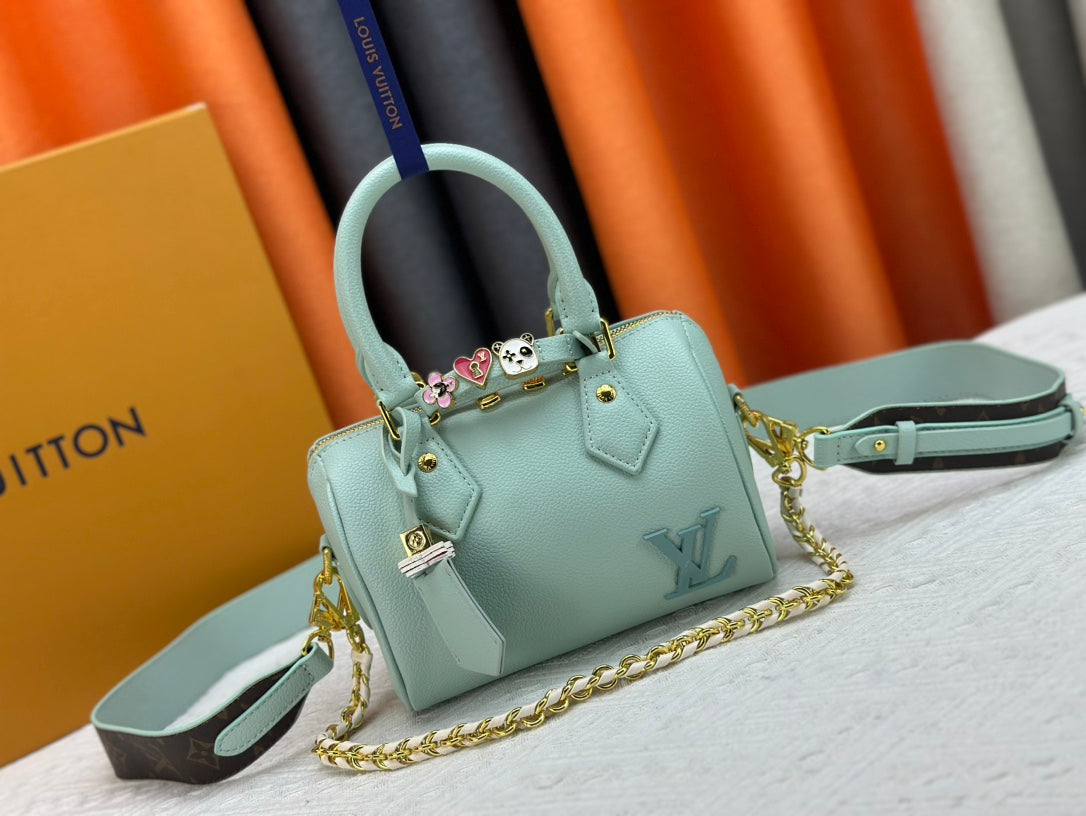 Elite Carryalls